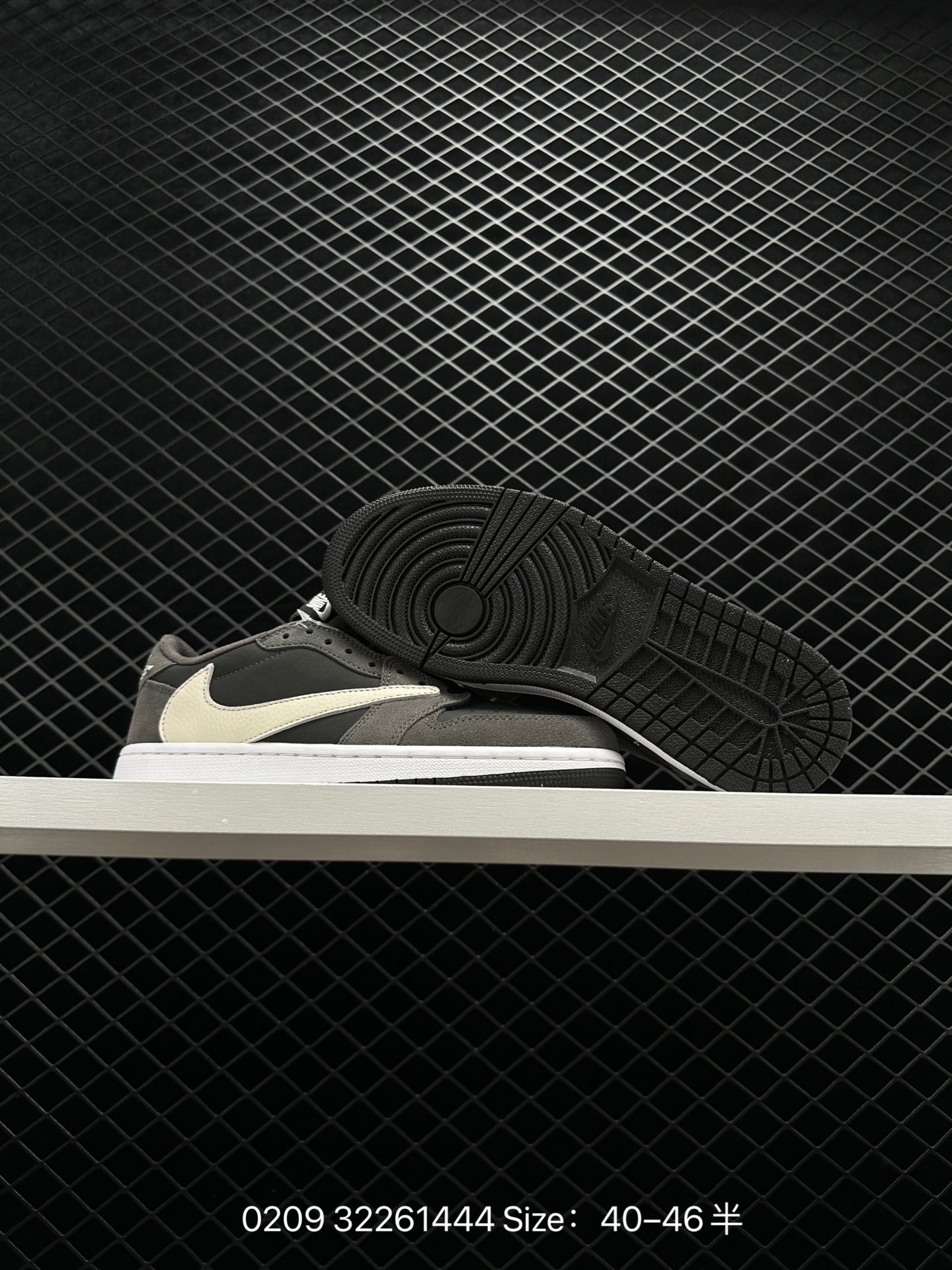 Travis Scott x Fragment x Air Jordan 1 Low